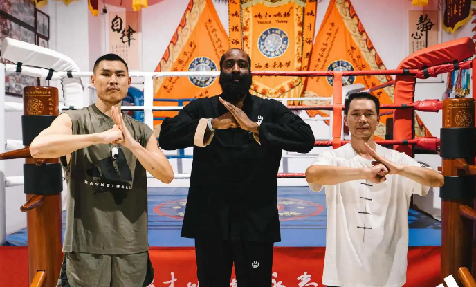 巴特勒, 昂纳德的中, Gqan 巴特勒, 昂纳德的中, Gqan