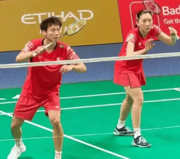 公开赛正在, AA, 确实